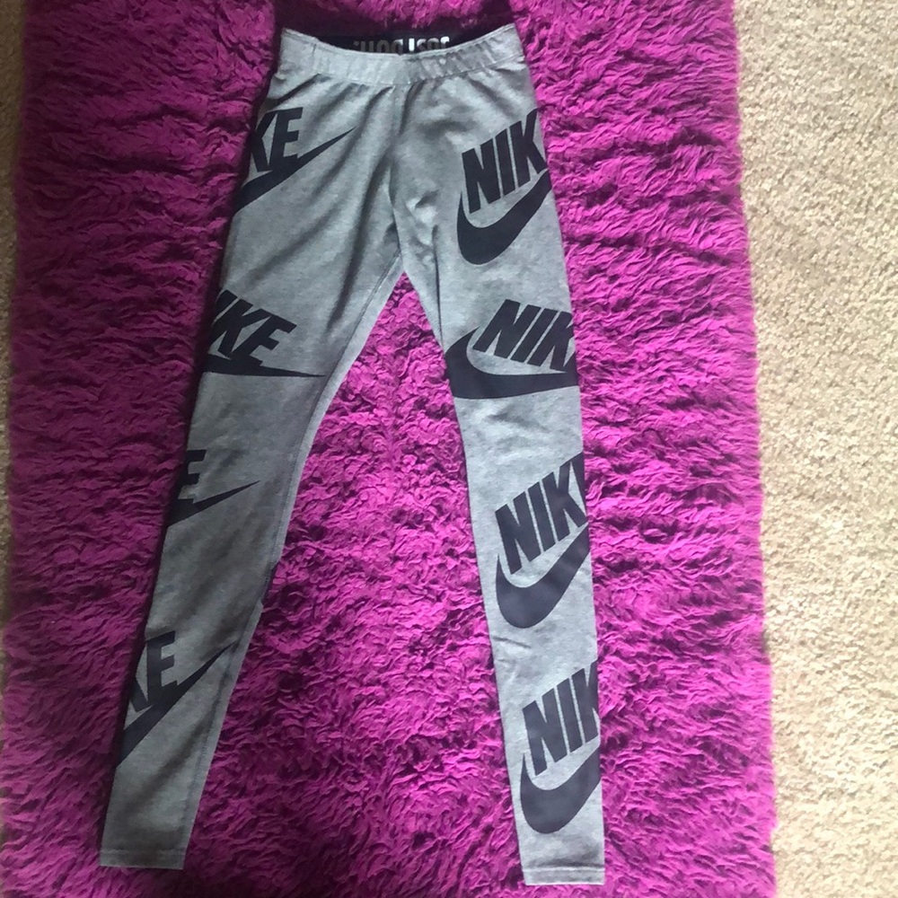 Nike Logo Leggings